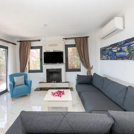Splendid Villa With Private Pool And Jacuzzi Near Beach In Bodrum * Turgutreis